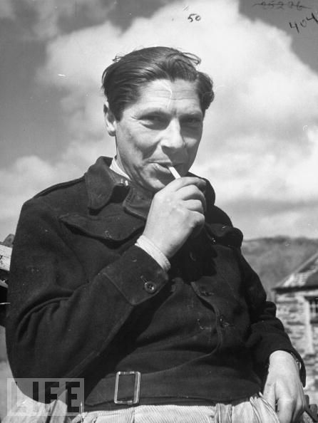 arthur-koestler-smoking